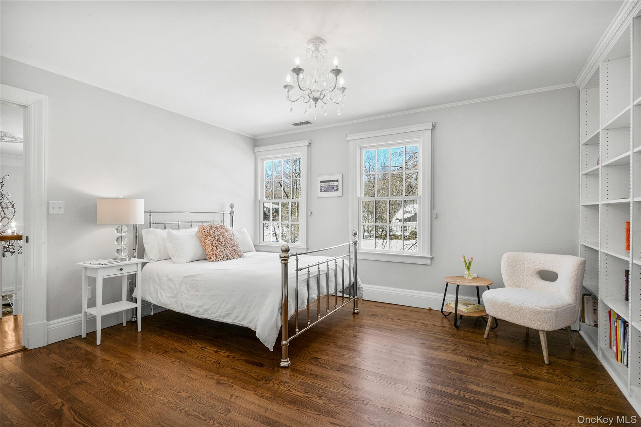 10 Hilltop Road Larchmont, NY 10538 - Photo 28 of 50 En-suite bedroom with built-ins and a walk-in closet.