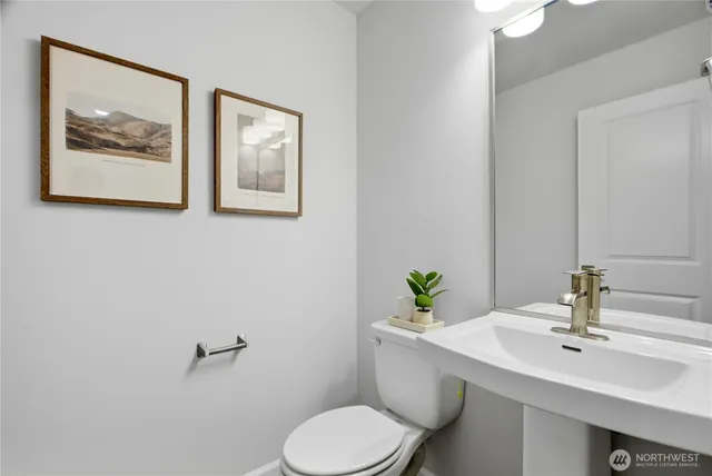 $985,000 | 19244 Northeast 69th Circle, Unit 104, Redmond, WA 98052