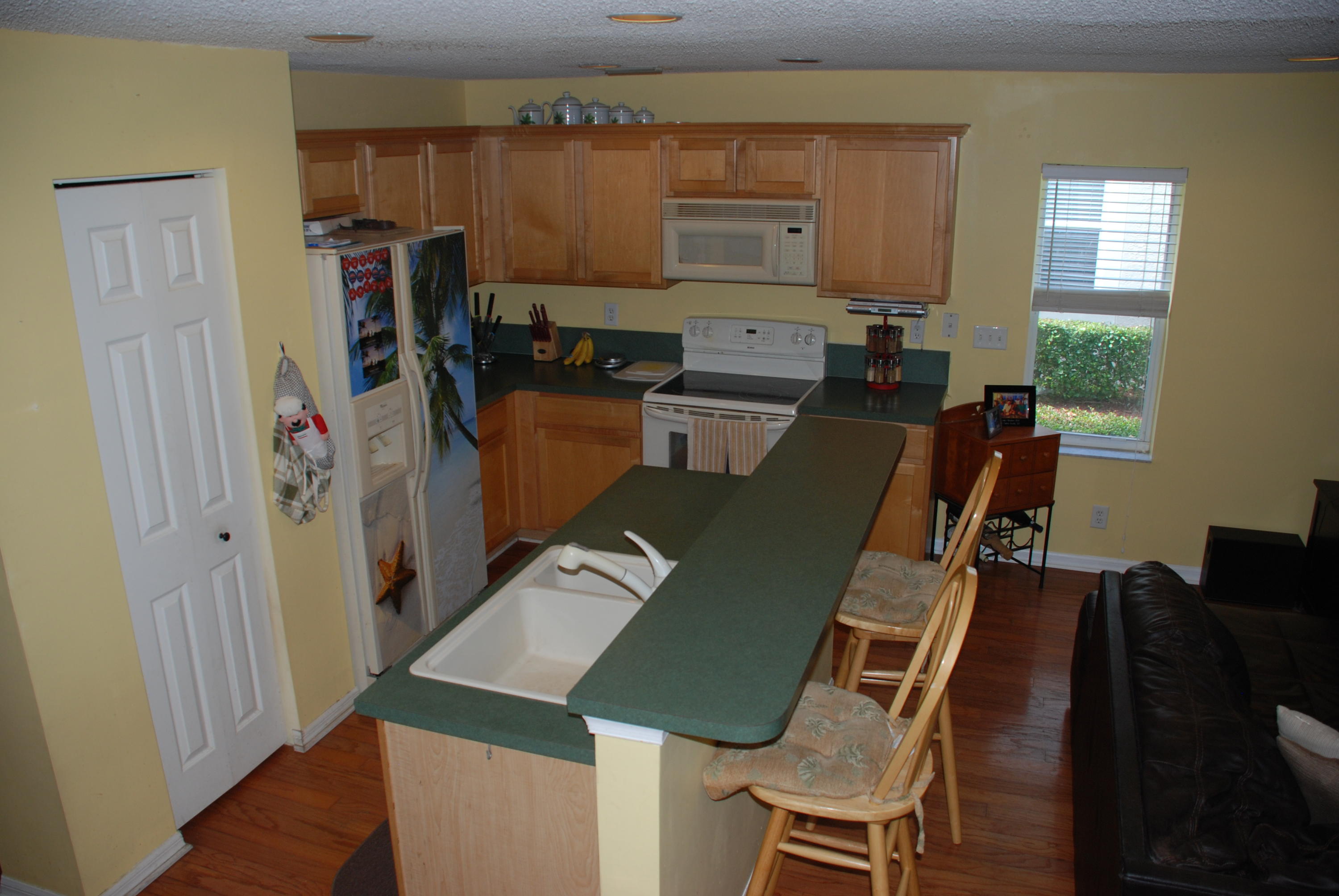 134 Fox Meadow Run Jupiter, FL 33458 - Photo 4 of 13 Kitchen