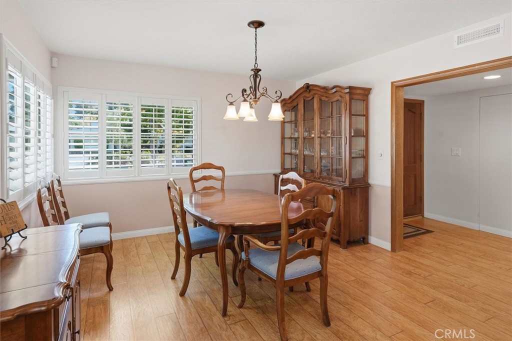 25085 Highspring Avenue Newhall, CA 91321 - Photo 18 of 45