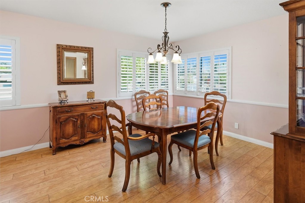 25085 Highspring Avenue Newhall, CA 91321 - Photo 20 of 45