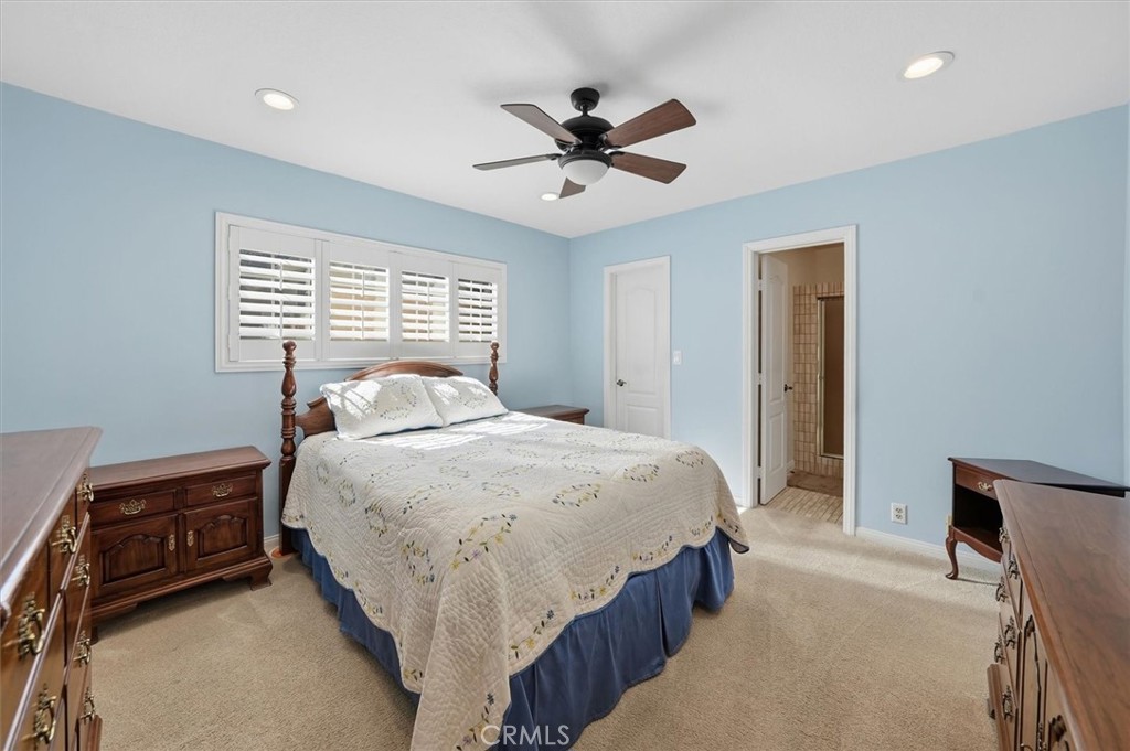 25085 Highspring Avenue Newhall, CA 91321 - Photo 22 of 45