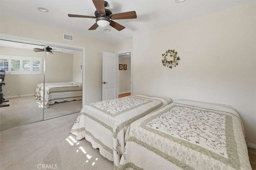 25085 Highspring Avenue Newhall, CA 91321 - Photo 30 of 45