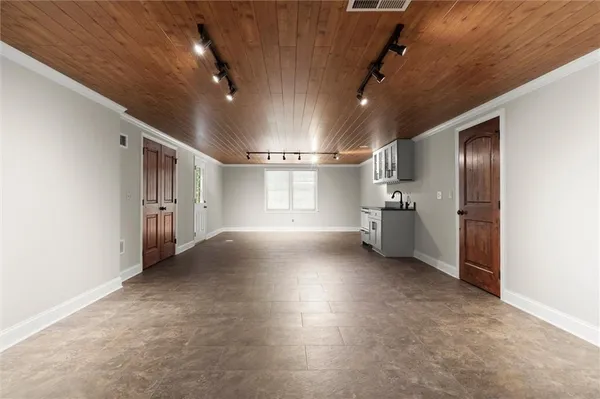 $1,295,000 | 9335 Huntcliff Trace, Atlanta, GA 30350