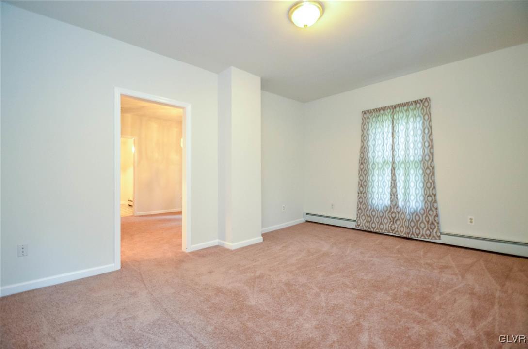 165 Jonestown Road, Unit AB Oxford, NJ 07863 - Photo 4 of 29 Gallery Image 4