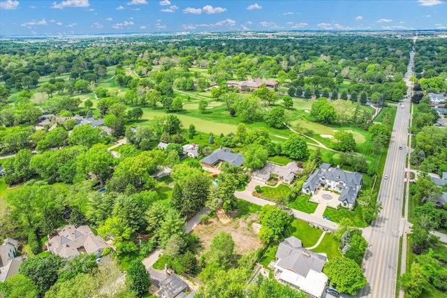 $419,900 | 21 Greencroft Drive, Champaign, IL 61821