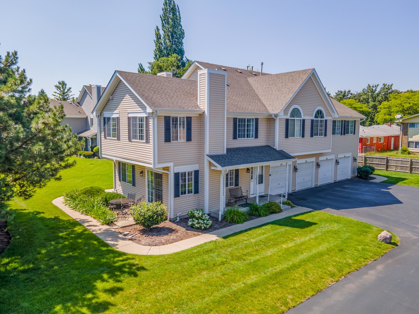 677 Silver Creek Road Woodstock, IL 60098 - Photo 1 of 27