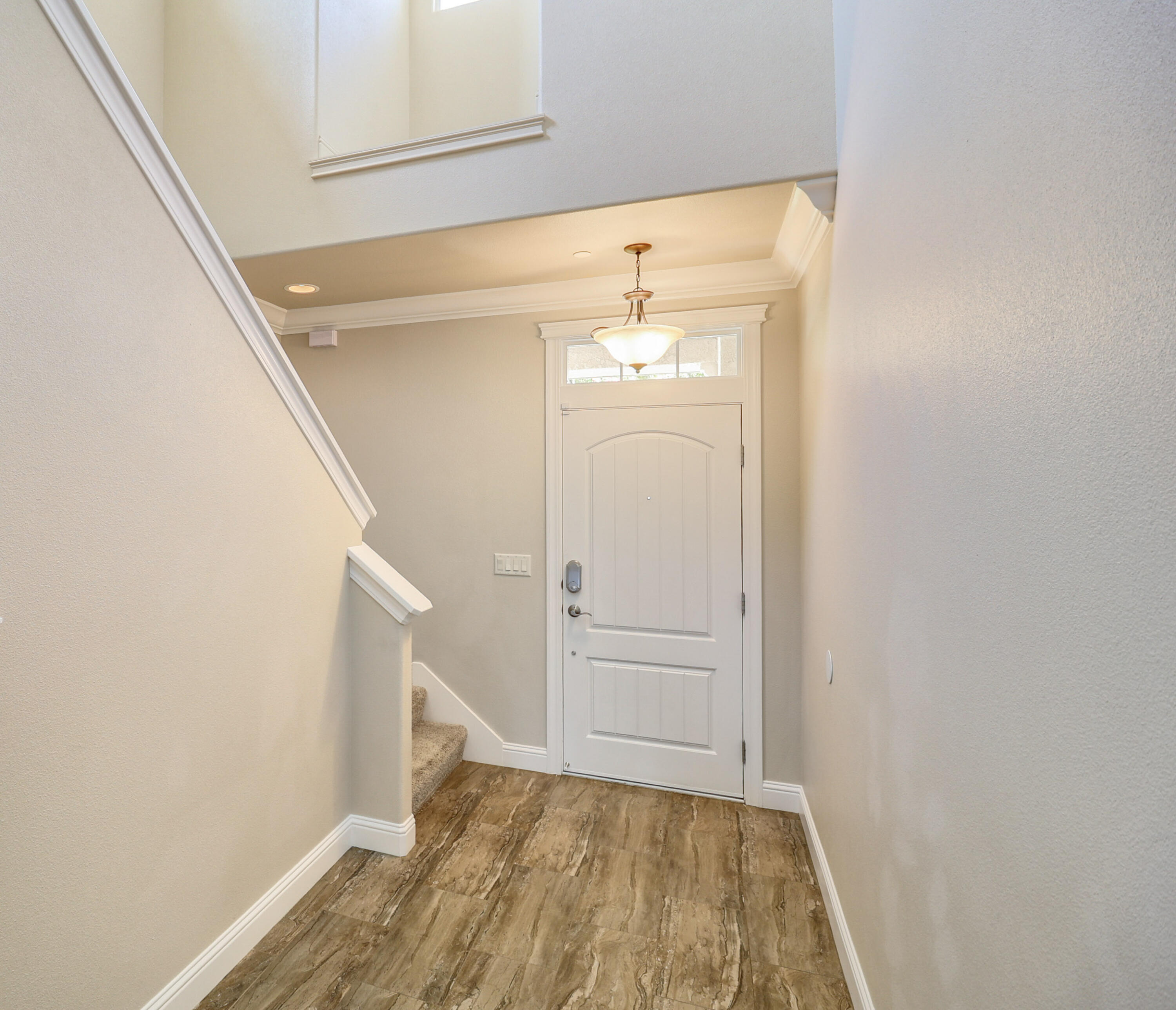 3863 Indian Wells Lane Redding, CA 96002 - Photo 13 of 63 Entry