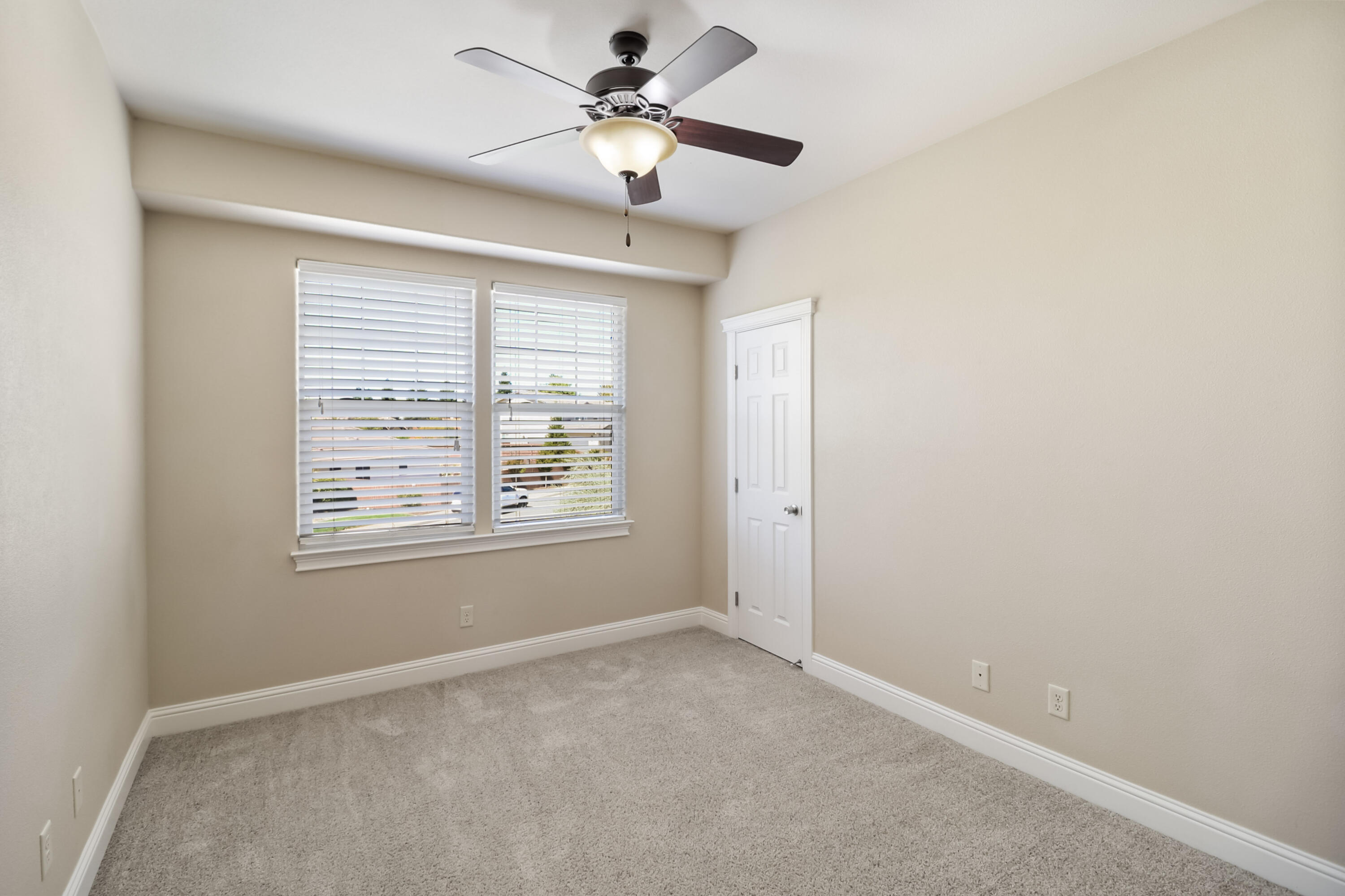 3863 Indian Wells Lane Redding, CA 96002 - Photo 21 of 63 a view of an empty room with a window