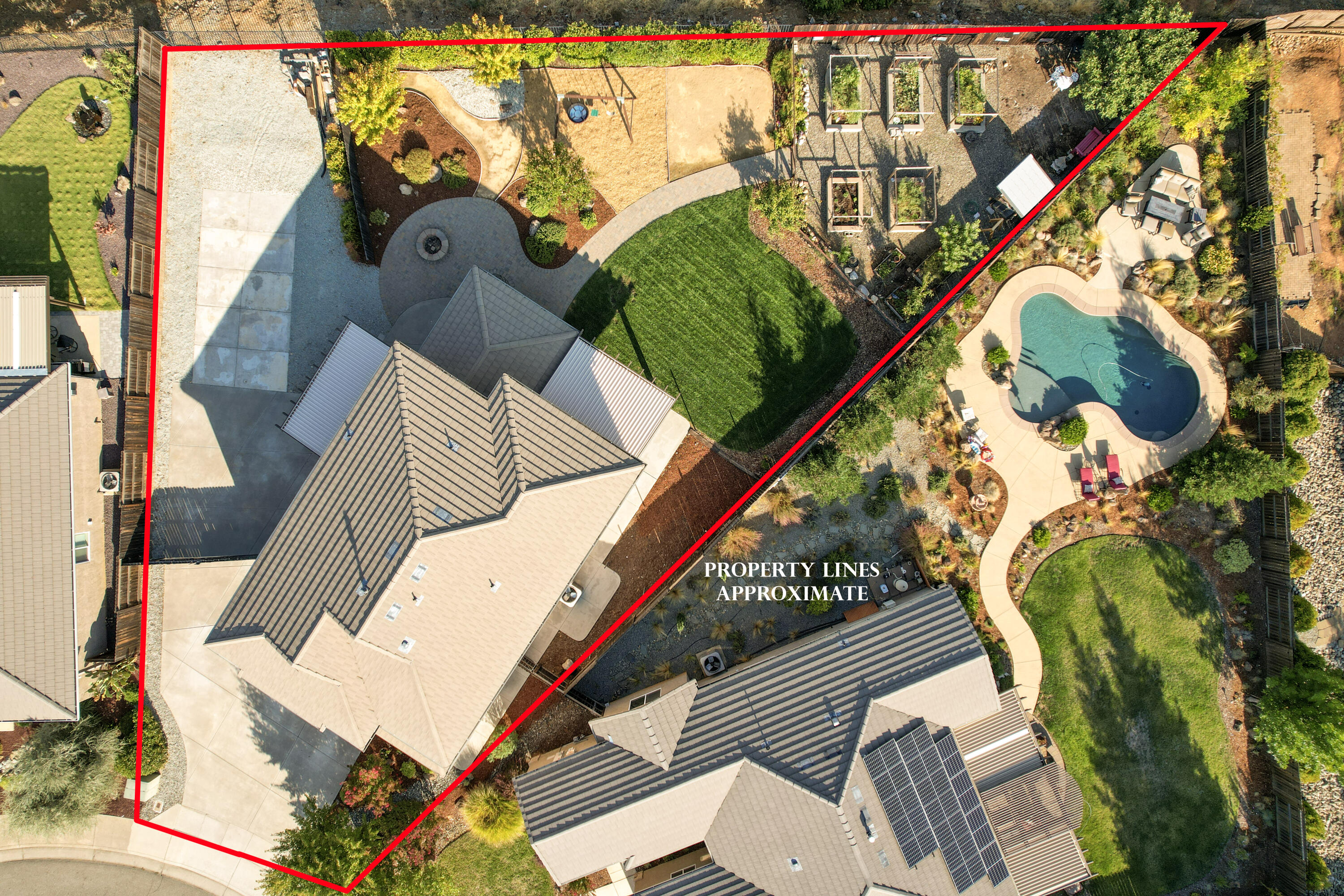 3863 Indian Wells Lane Redding, CA 96002 - Photo 40 of 63 Overhead