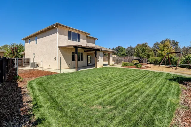 $563,500 | 3863 Indian Wells Lane, Redding, CA 96002