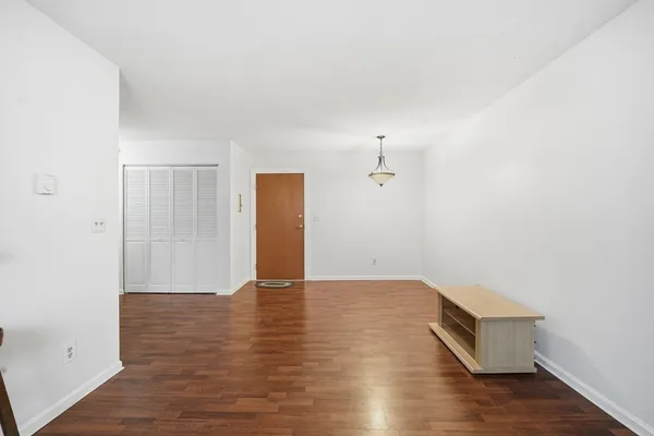 $1,450 | 72 Barrett Street, Unit 312, Northampton, MA 01060