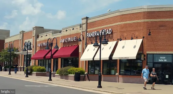 $795,000 | 6267 Summit Point Court, Alexandria, VA 22310