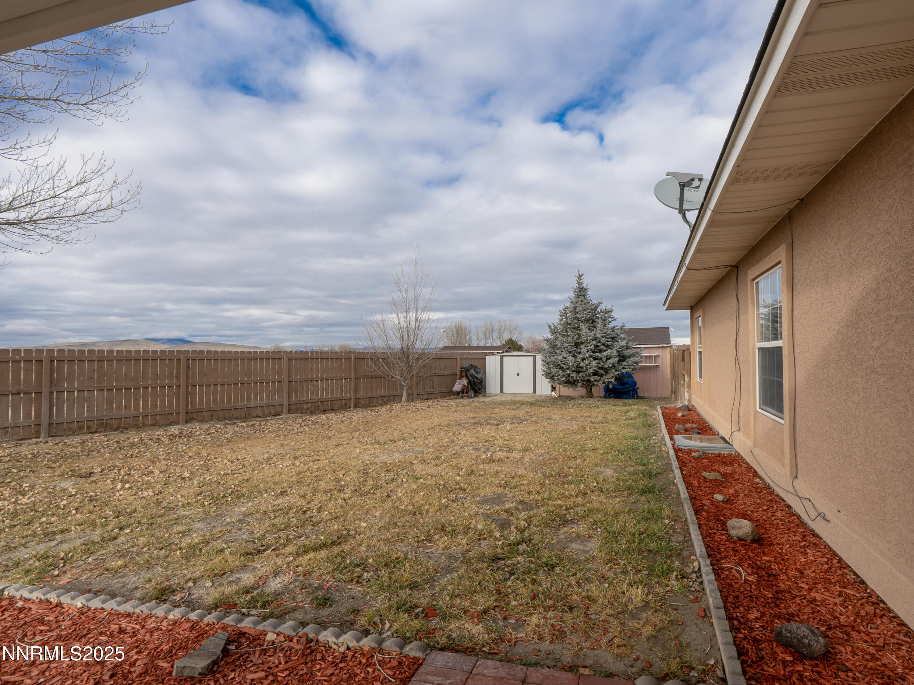 6990 Airport Road Winnemucca, NV 89445 - Photo 30 of 47 a view of a backyard