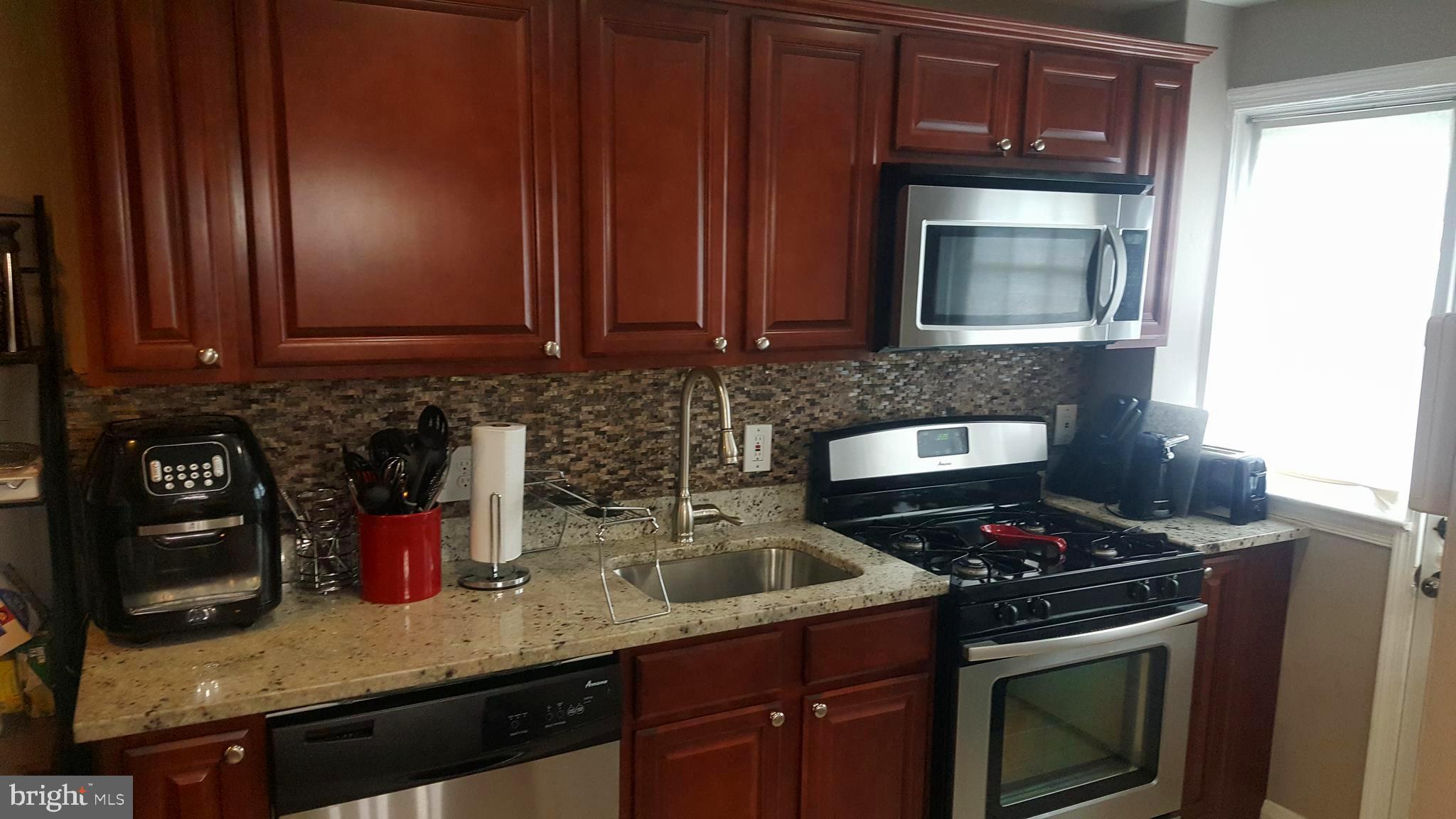 709 South Woodington Road Baltimore, MD 21229 - Photo 1 of 32 Gallery Image 1
