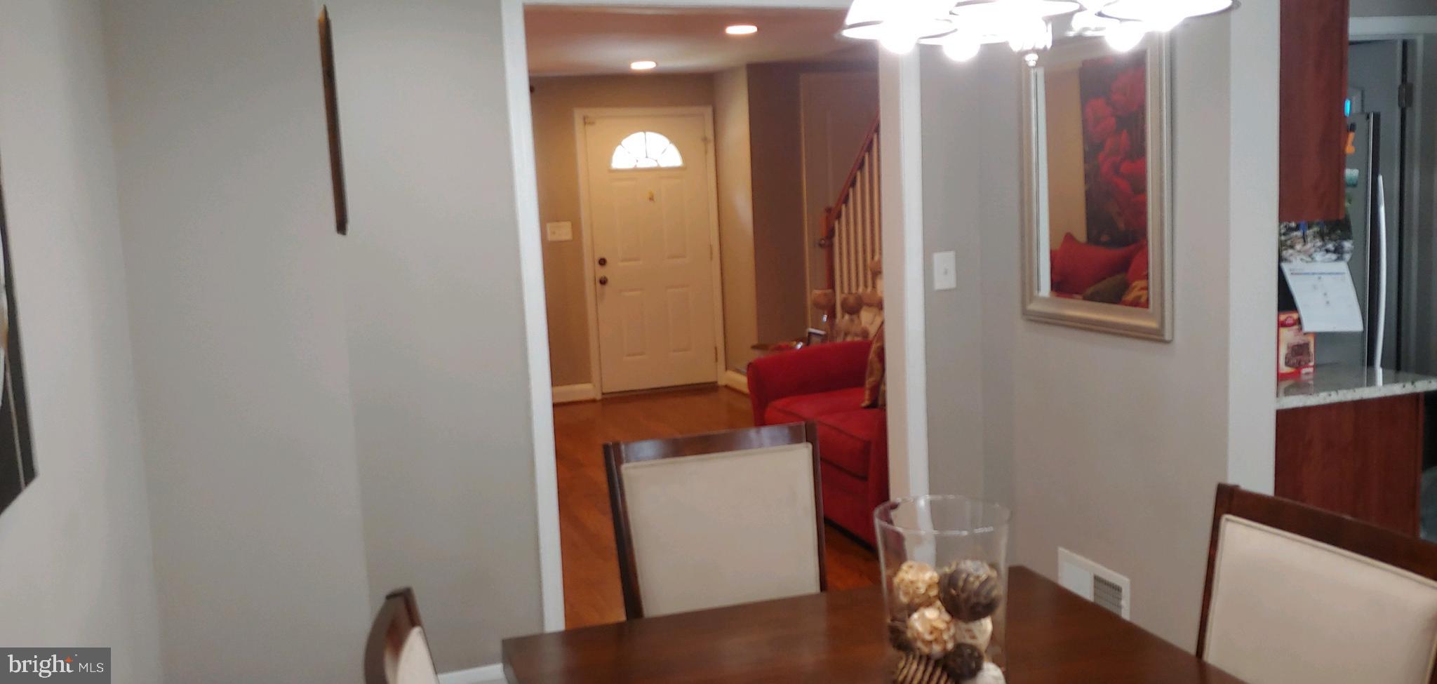 709 South Woodington Road Baltimore, MD 21229 - Photo 11 of 32 Dinning Room