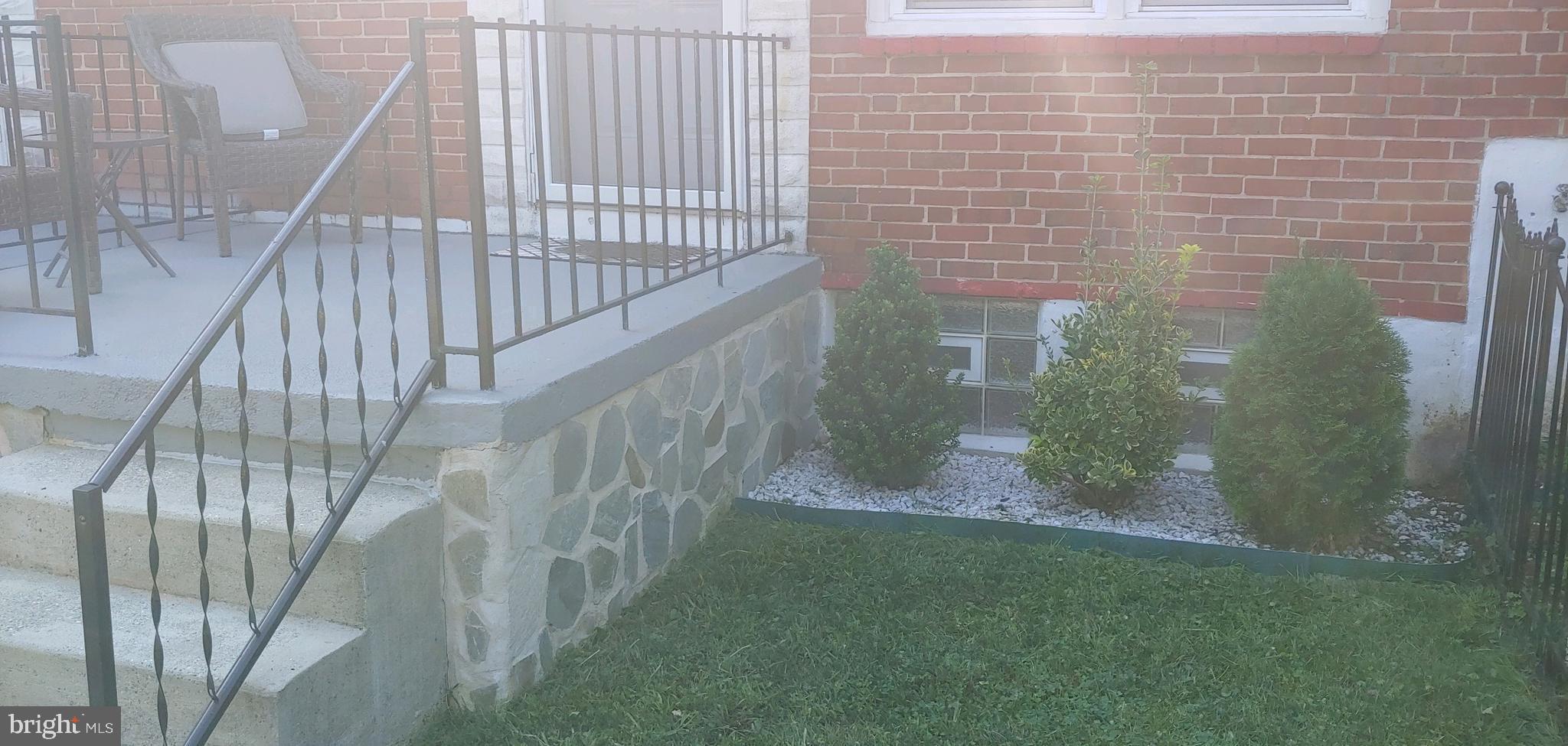 709 South Woodington Road Baltimore, MD 21229 - Photo 3 of 32 Gallery Image 3