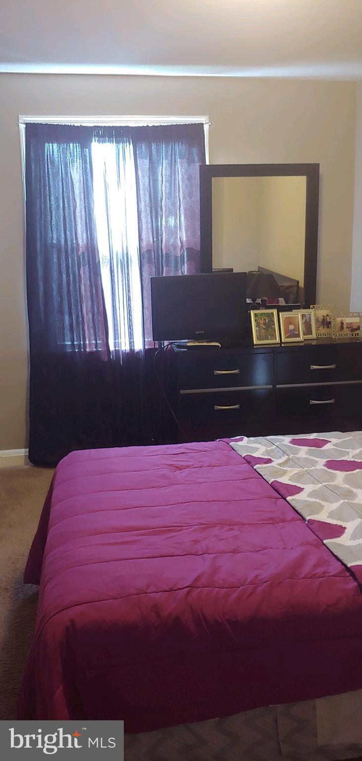 709 South Woodington Road Baltimore, MD 21229 - Photo 23 of 32 Bedroom 2