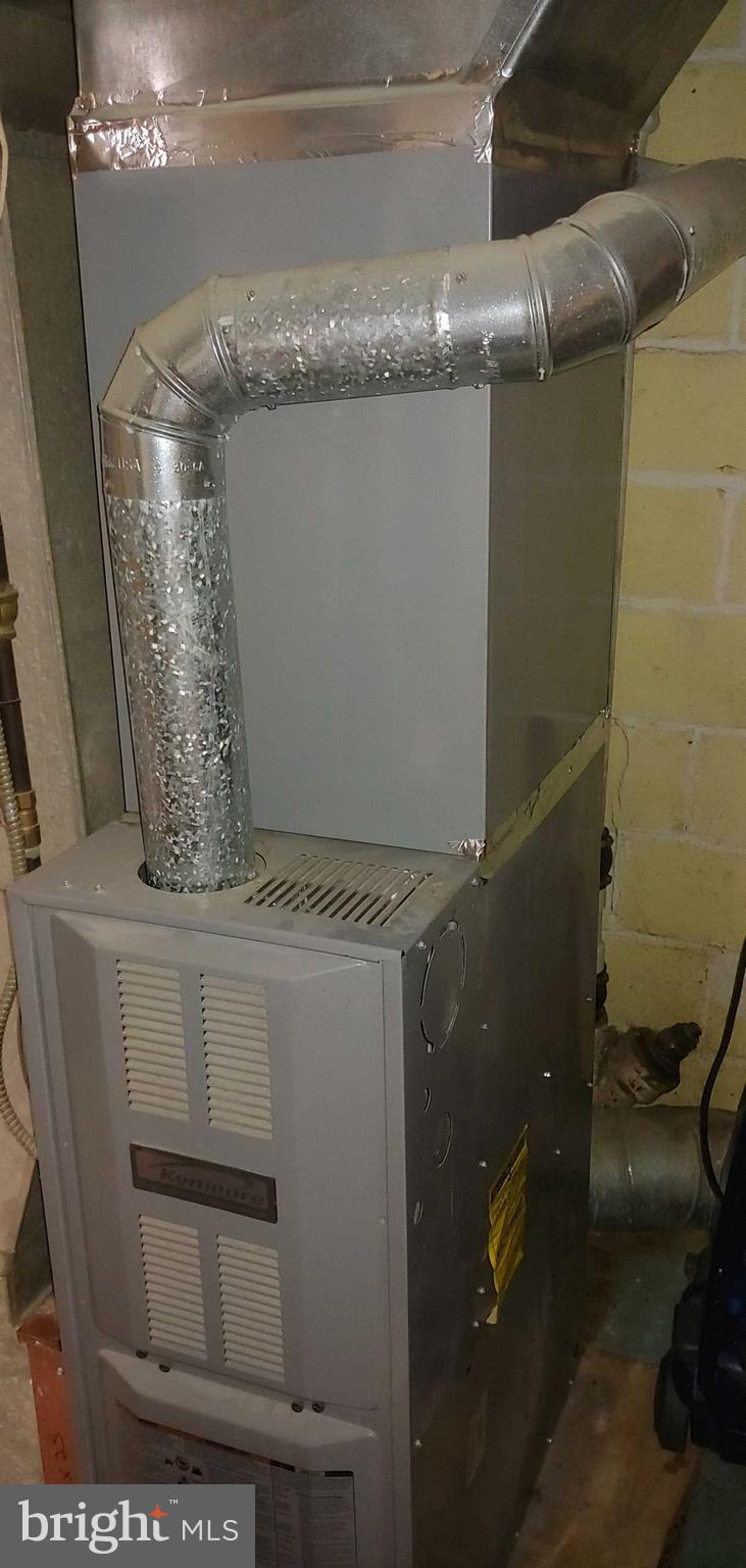 709 South Woodington Road Baltimore, MD 21229 - Photo 30 of 32 Gas Furnance