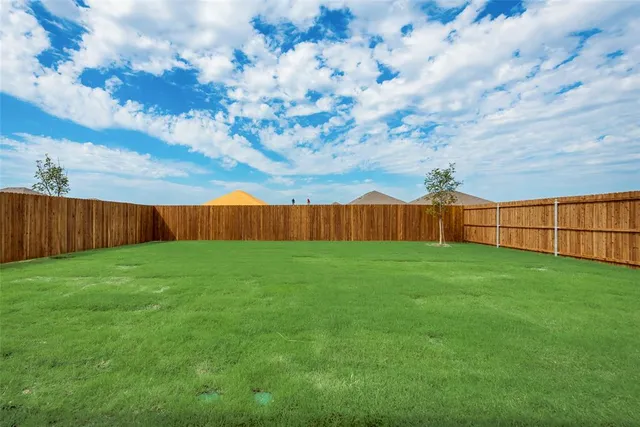 $2,050 | 1608 Escondido Drive, Haslet, TX 76052