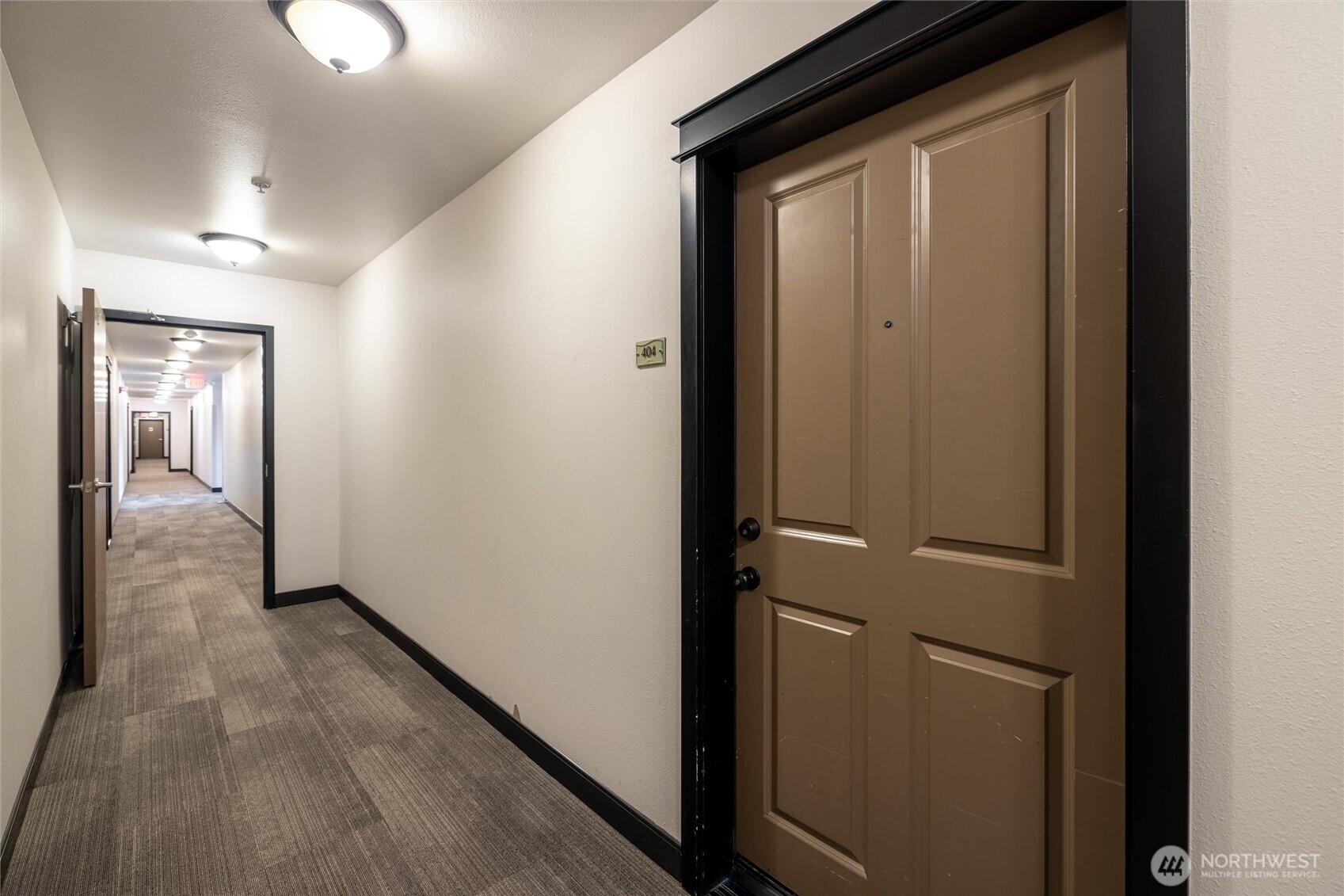 700 32nd Street, Unit A404 Bellingham, WA 98225 - Photo 3 of 27