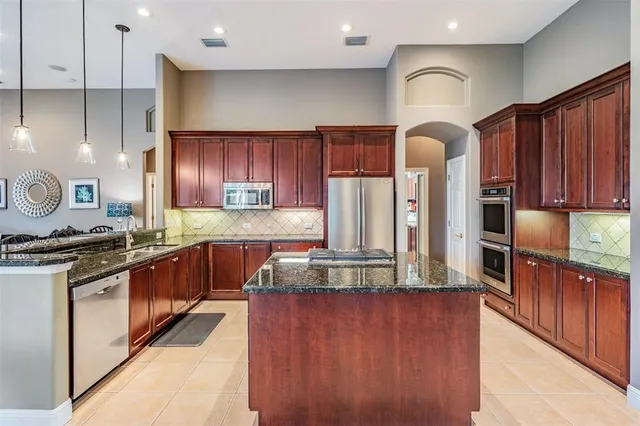 $999,900 | 3727 Janus Way, Palm Harbor, FL 34685