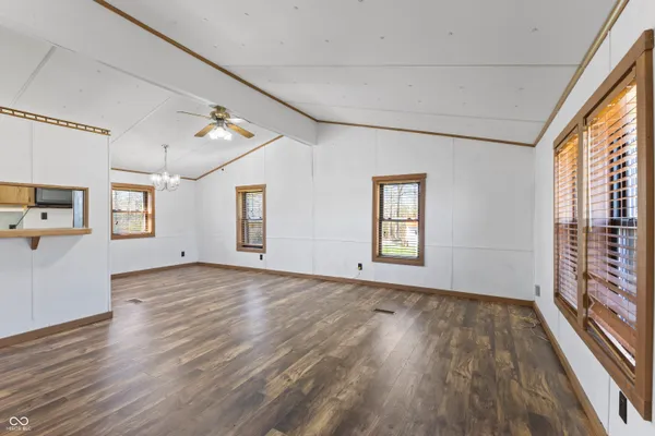 $275,000 | 11696 East Short Road, Springville, IN 47462