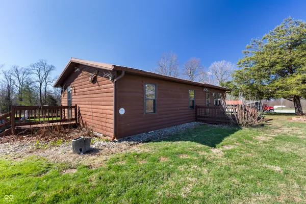 $275,000 | 11696 East Short Road, Springville, IN 47462