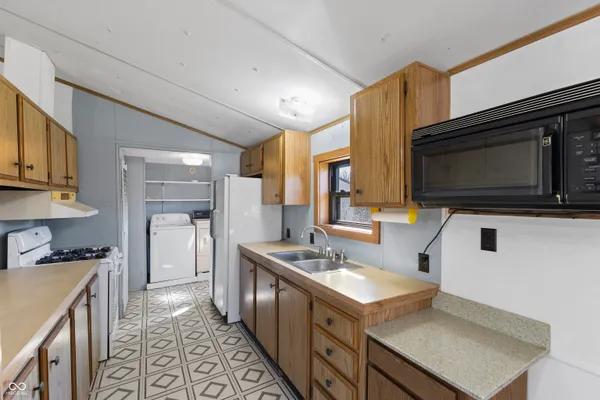$275,000 | 11696 East Short Road, Springville, IN 47462