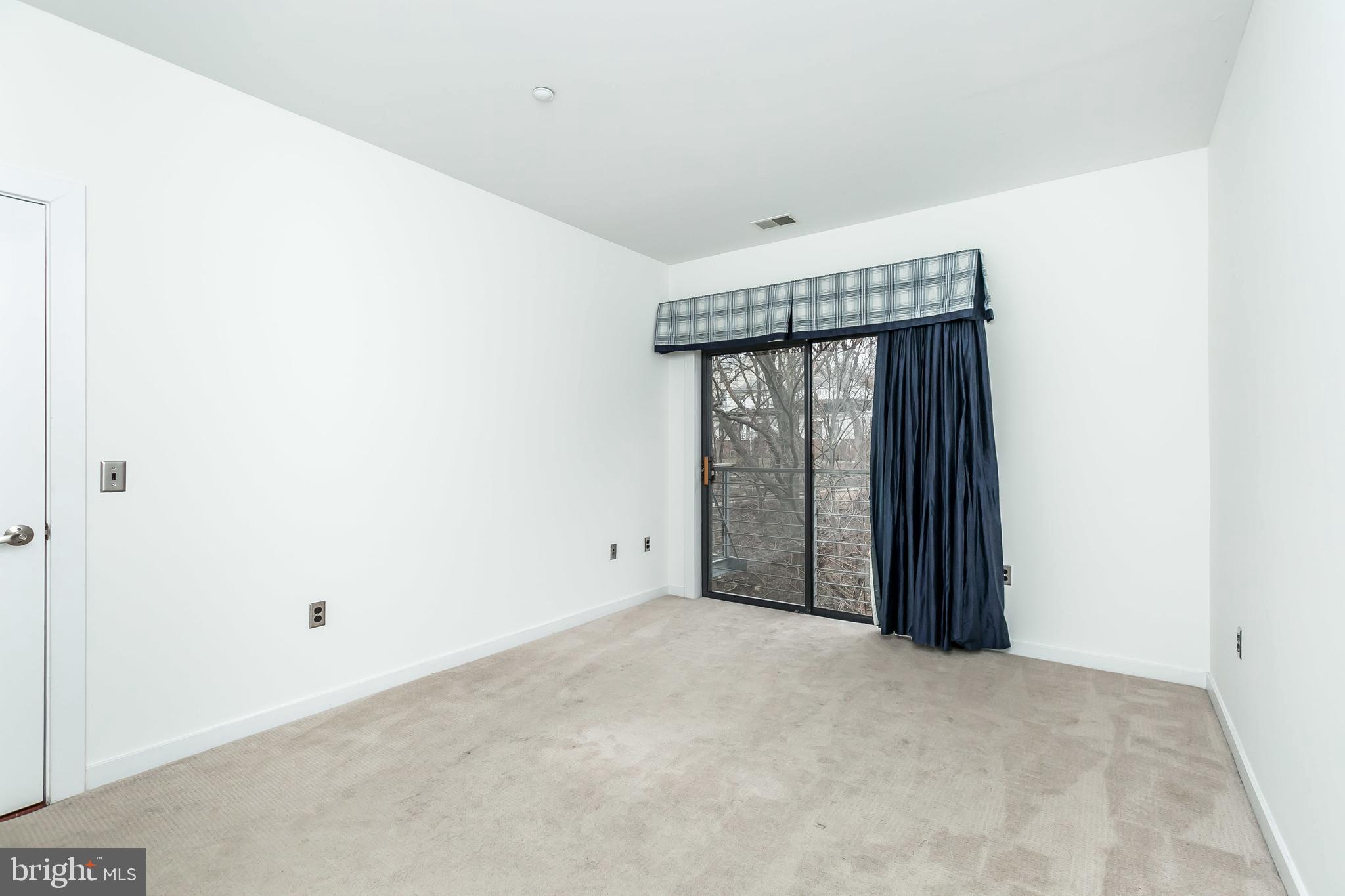 2007 Clipper Park Road, Unit 318 Baltimore, MD 21211 - Photo 19 of 38