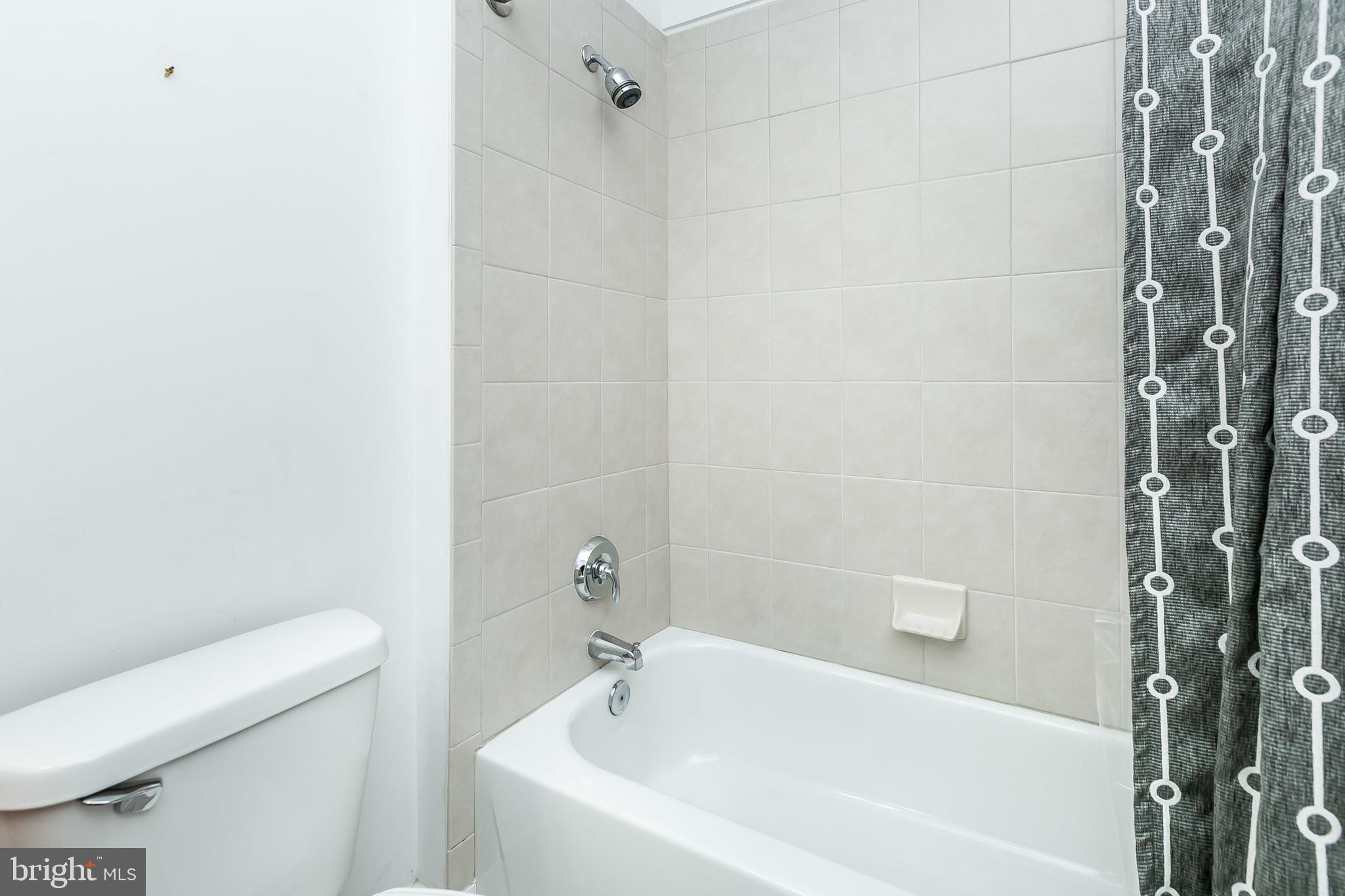 2007 Clipper Park Road, Unit 318 Baltimore, MD 21211 - Photo 30 of 38