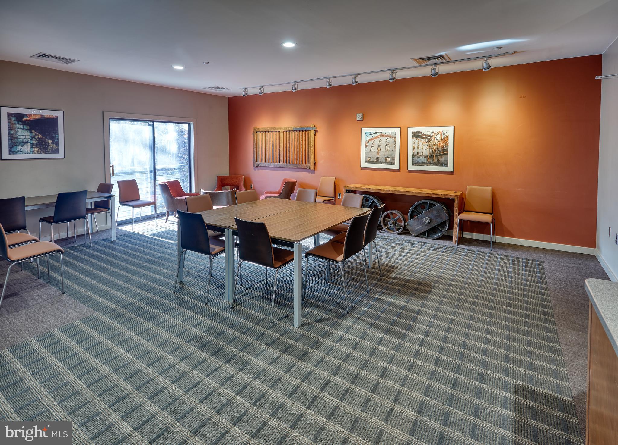2007 Clipper Park Road, Unit 318 Baltimore, MD 21211 - Photo 36 of 38