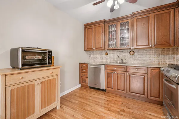 $385,000 | 29 Klint Court, Nanuet, NY 10954