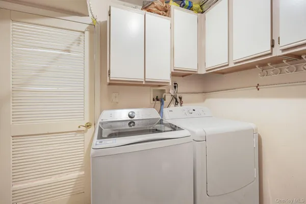 $385,000 | 29 Klint Court, Nanuet, NY 10954