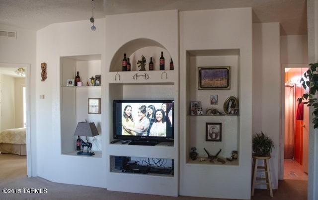 18225 West Avra Valley Road Marana, AZ 85653 - Photo 3 of 19