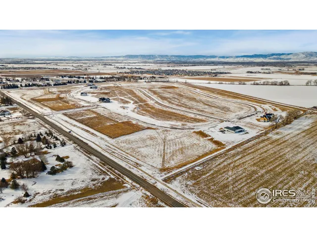 a view of an outdoor space