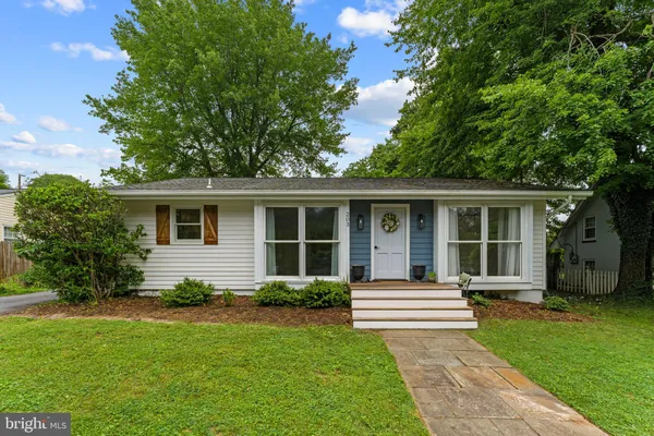 $3,500 | 203 Maple Street, Middleburg, VA 20117