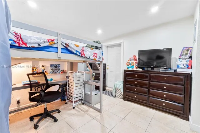 a view of a workspace with furniture