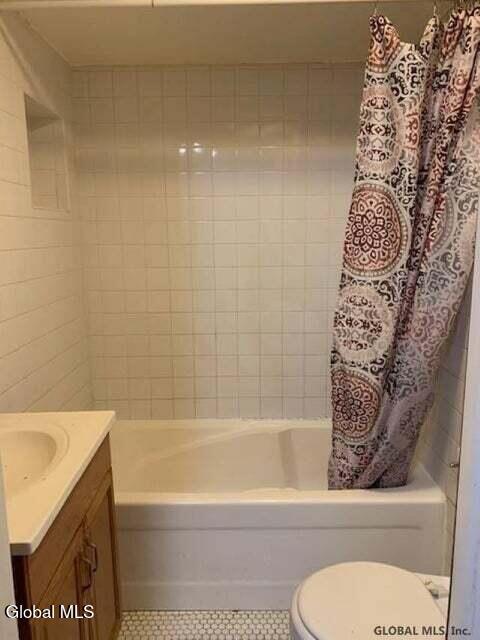 1011 Union Street Schenectady, NY 12308 - Photo 5 of 20 bath 1