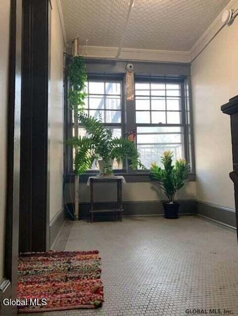 1011 Union Street Schenectady, NY 12308 - Photo 9 of 20 Hallway