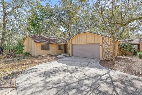 $299,950 | 38 Snaresbrook Court, Ormond Beach, FL 32174