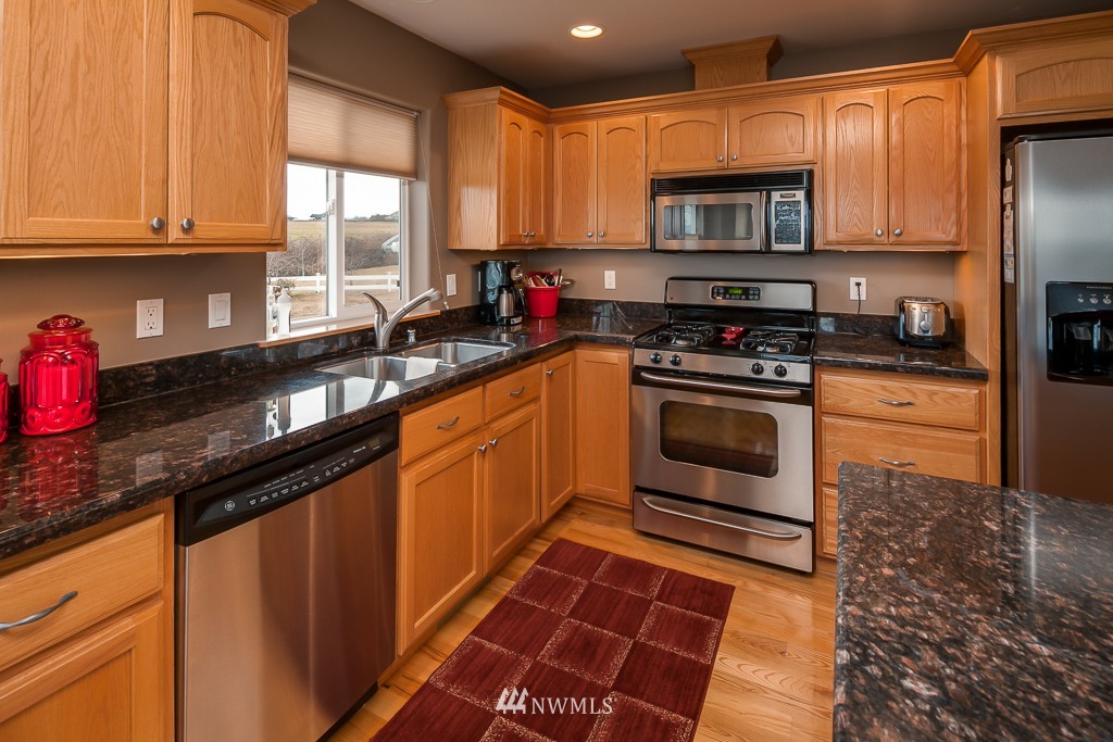 2915 Cameron Ridge Lane Ferndale, WA 98248 - Photo 12 of 25