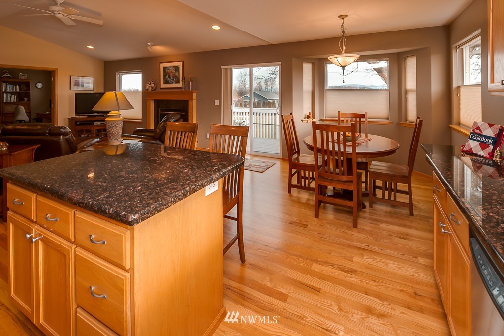 2915 Cameron Ridge Lane Ferndale, WA 98248 - Photo 14 of 25