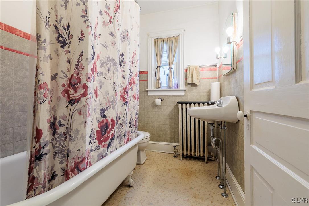 615 Alpha Road Wind Gap, PA 18091 - Photo 28 of 38 a view of entryway