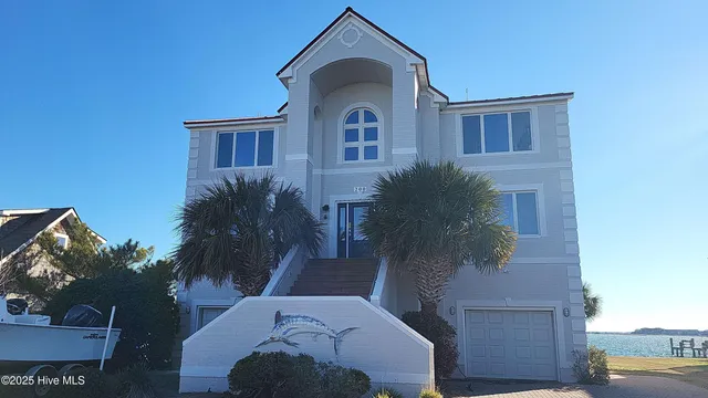 $2,250,000 | 200 Bayview Boulevard, Atlantic Beach, NC 28512