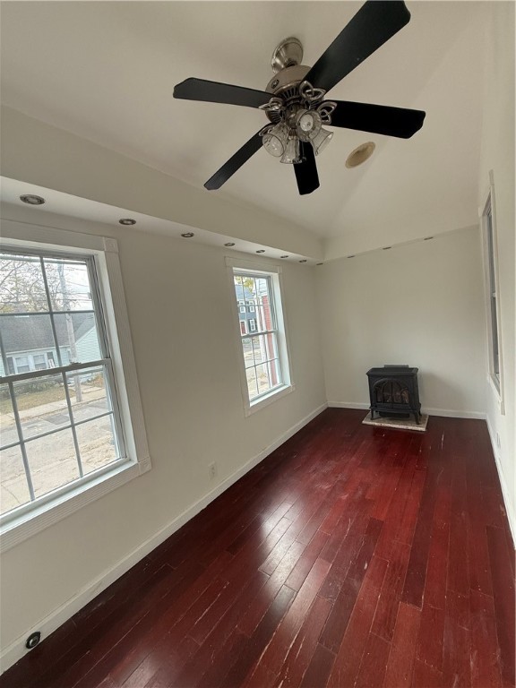 243 Bay View Avenue Cranston, RI 02905 - Photo 13 of 31