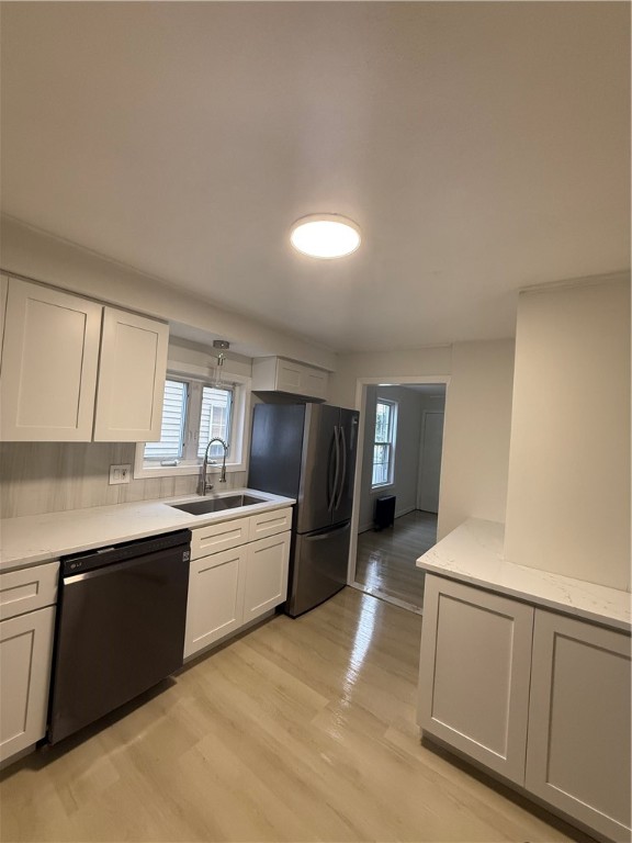 243 Bay View Avenue Cranston, RI 02905 - Photo 8 of 31