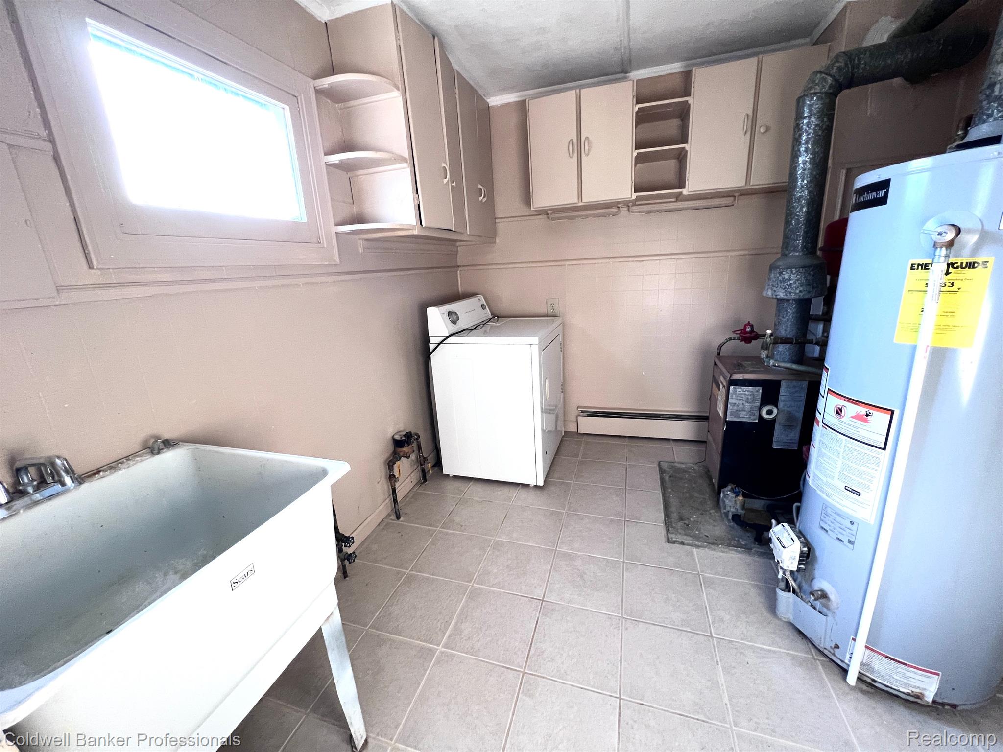 1716 Milverton Road Troy, MI 48083 - Photo 12 of 18 Laundry/Utility room