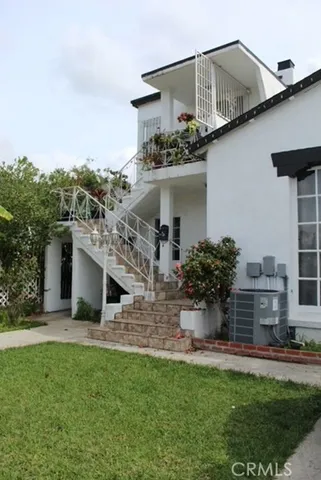 $1,295,000 | 2546 South Bronson Avenue, Los Angeles, CA 90018