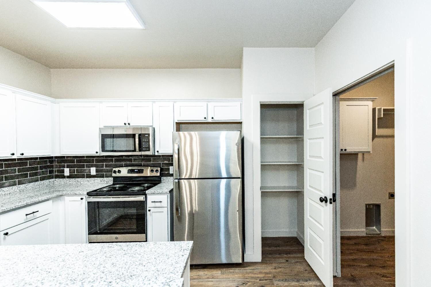 1018 North 7th Street Wolfforth, TX 79382 - Photo 9 of 14 20241219230414862090000000-o